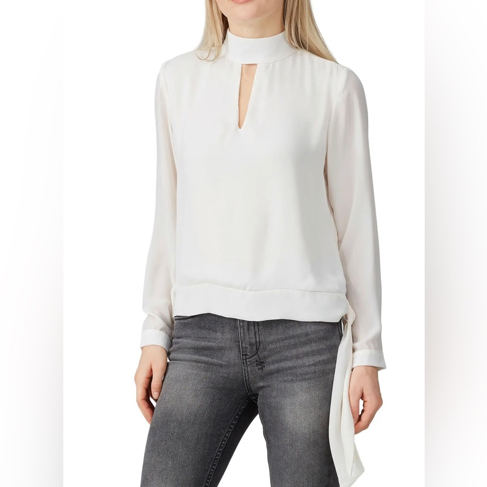 Krisa Cream Cutout High Neck Blouse Size Large $150